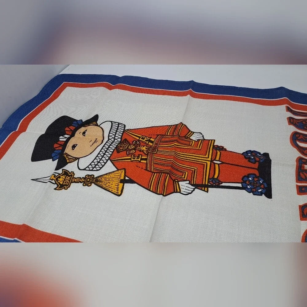 Warderlet by Ulsters Weavers Irish Linen Tea Towel London England  30 x 18.5
